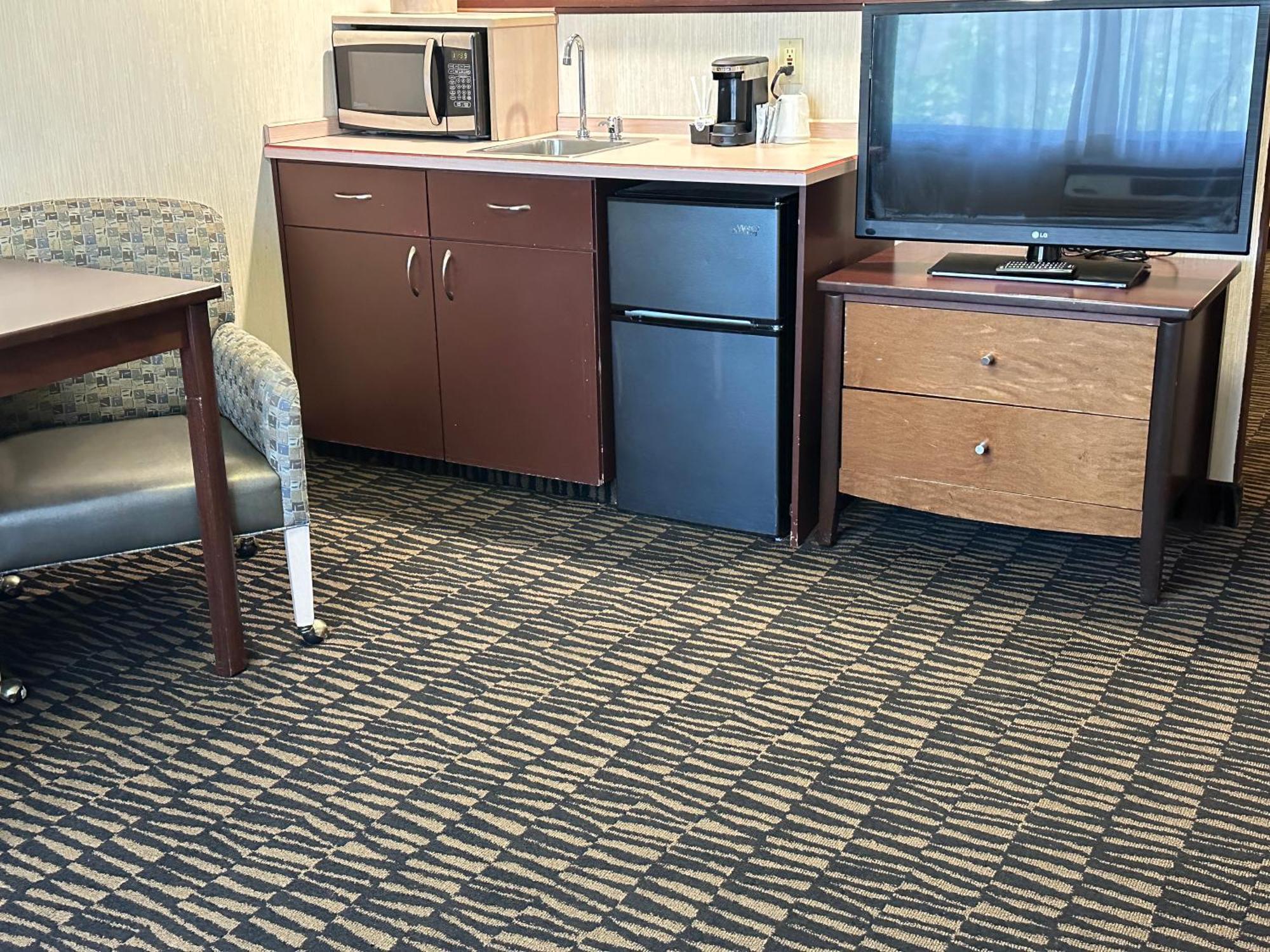 Sojourn Suites Portland Airport Εξωτερικό φωτογραφία