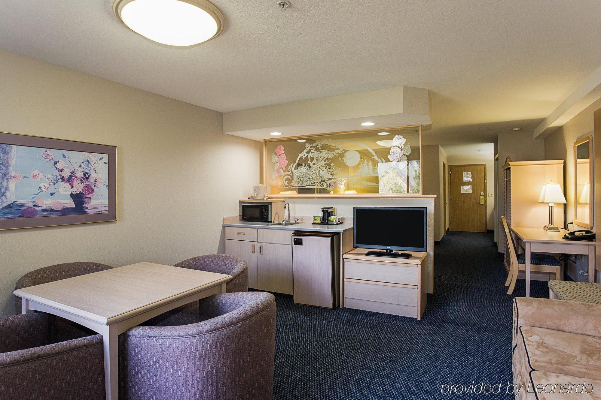 Sojourn Suites Portland Airport Εξωτερικό φωτογραφία